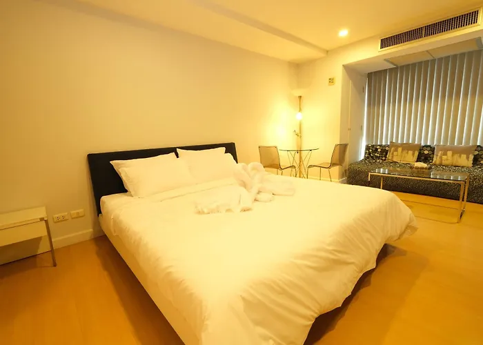The Silent Sanctum Apartahotel 4*
