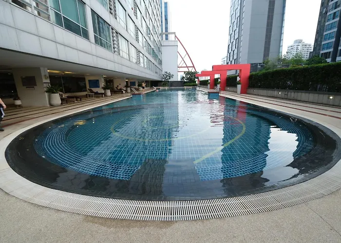 The Silent Sanctum Apartahotel 4*